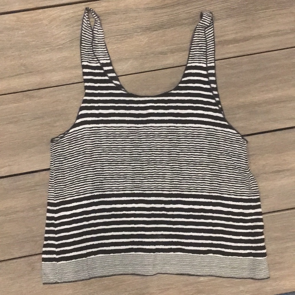 American Eagle Tank Size Small